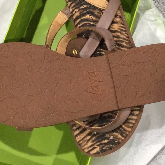 Naya new in  box leather comfort slides.  Coffee bean. Size 8.5. - Picture 2 of 8